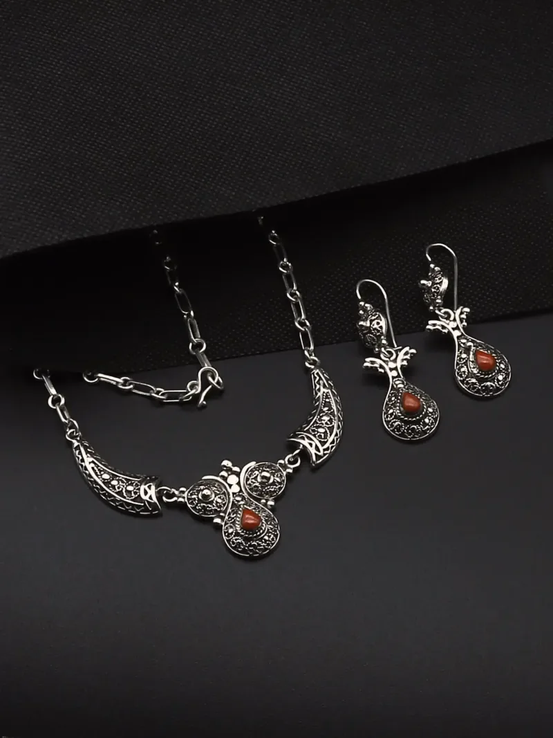 Artisanal Silver Necklace & Earrings Set – Red Coral Harmony