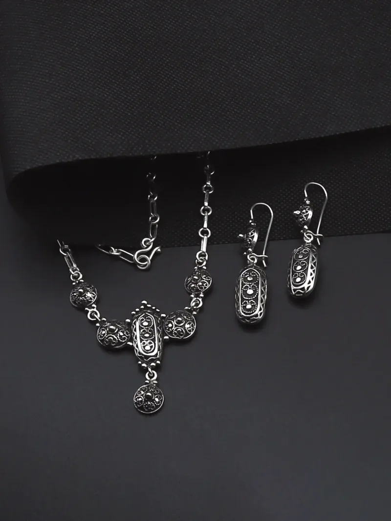 Handcrafted Silver Necklace & Earrings Set – Echoed Design Forms