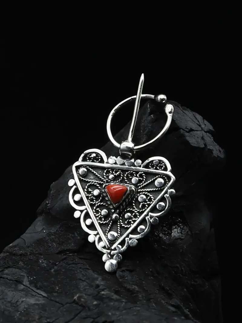 Tazrzit – Authentic Amazigh Silver Pendant with Natural Coral Center